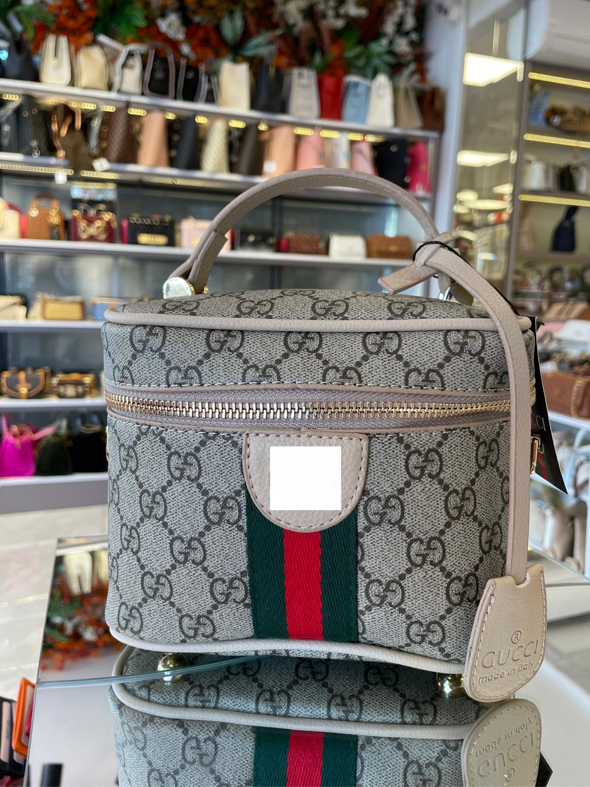 Şerit Detaylı Marka Çanta