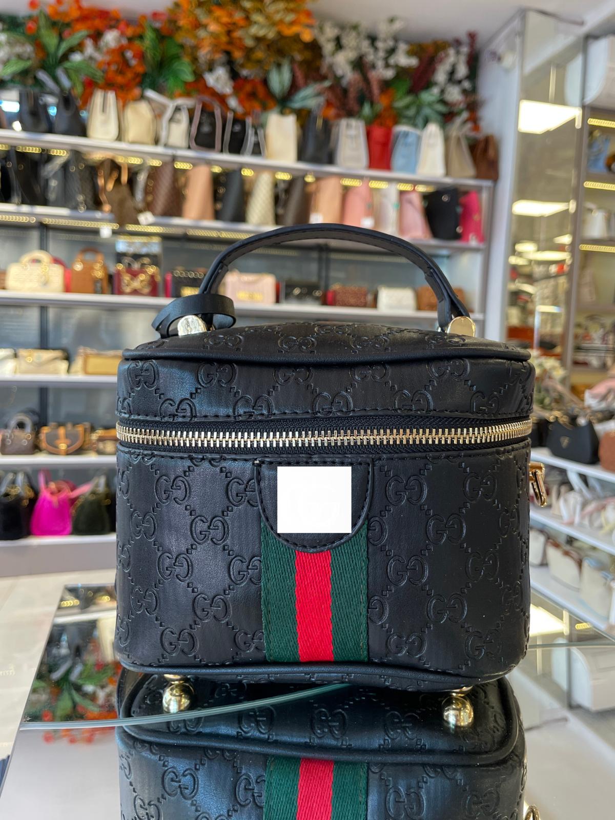 Şerit Detaylı Marka Çanta