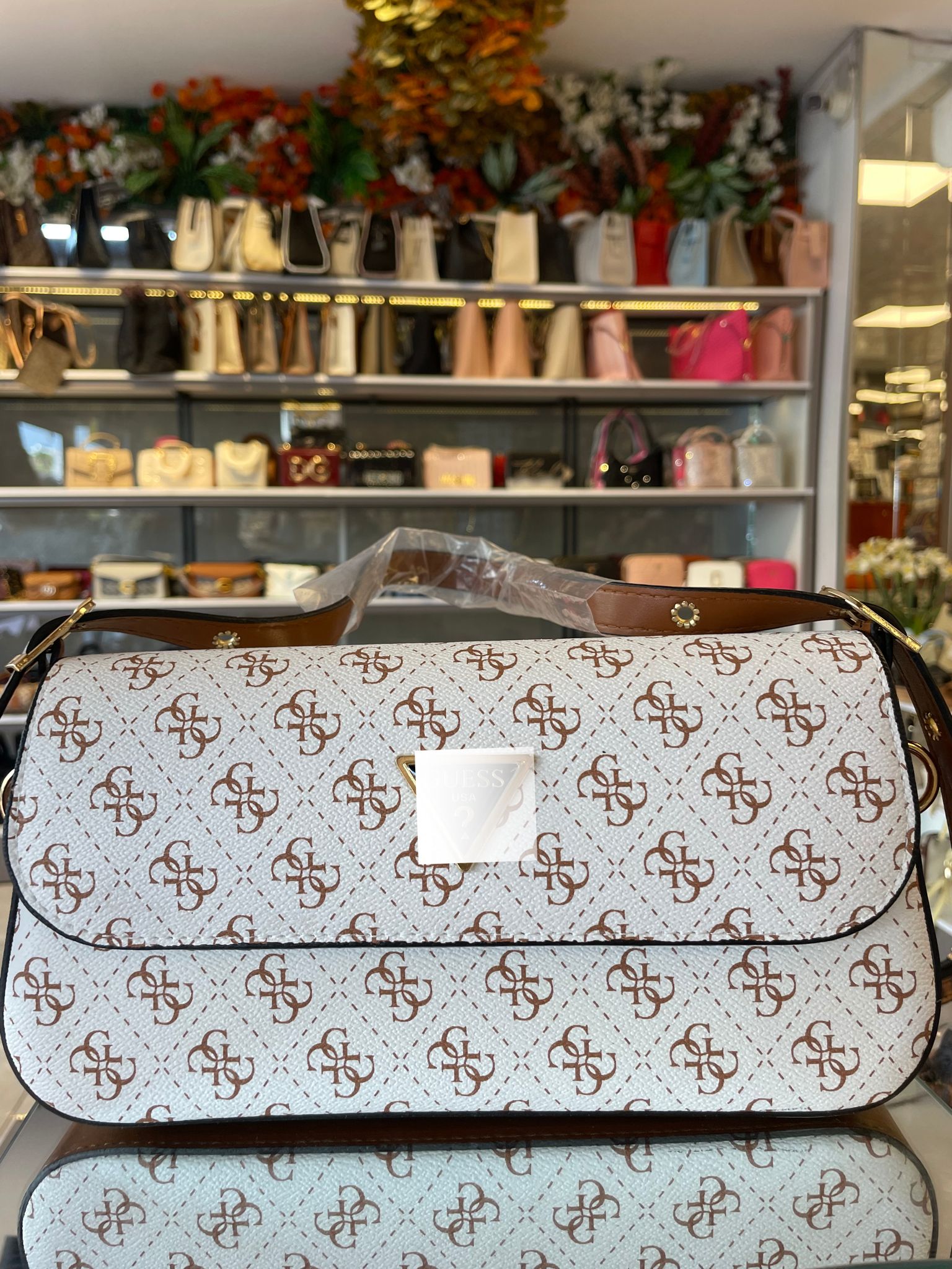 Marka Desenli Çanta