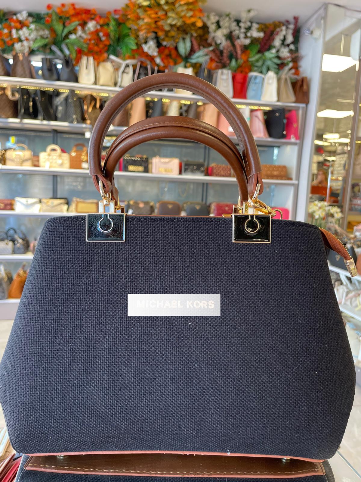 Charmlı Marka Çanta